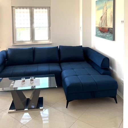 Apartmani Velic Vir Luaran gambar