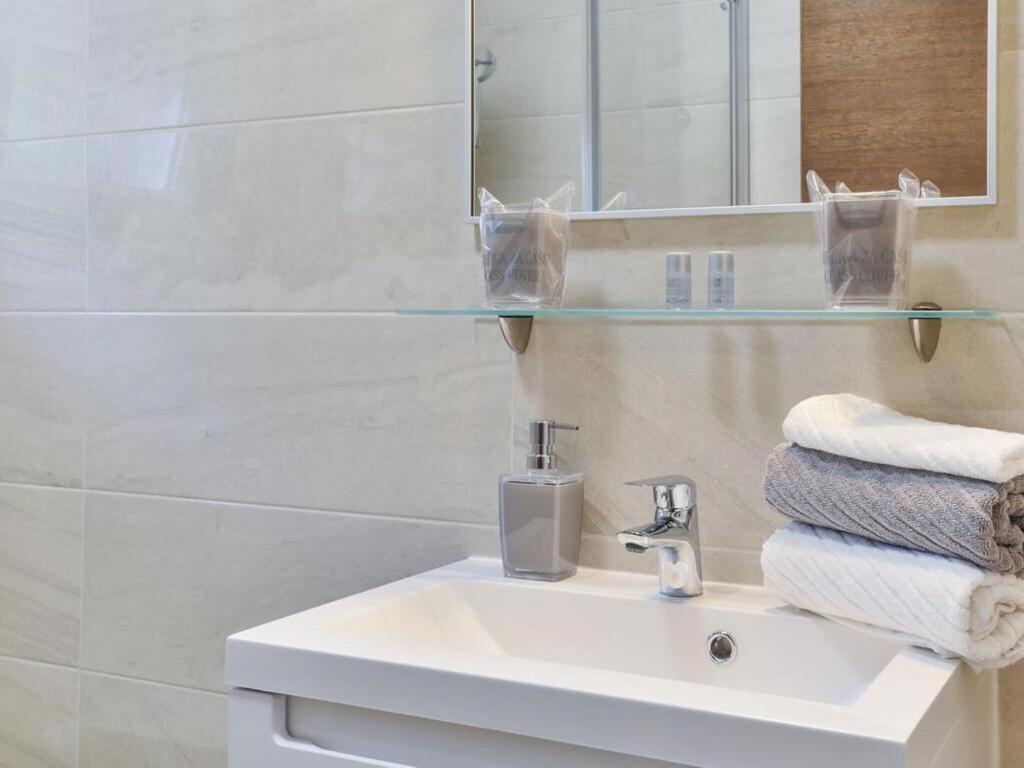 Apartmani Velic Vir Luaran gambar