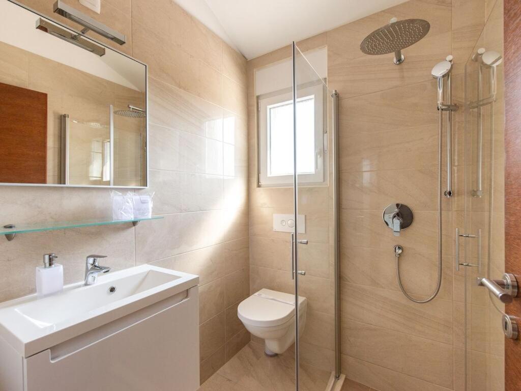 Apartmani Velic Vir Luaran gambar