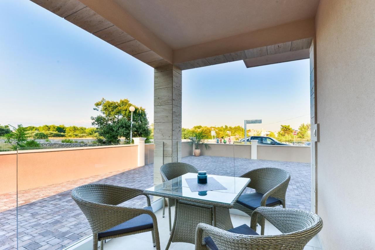 Apartmani Velic Vir Luaran gambar